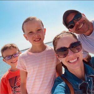 Meet your Posher, Whitney